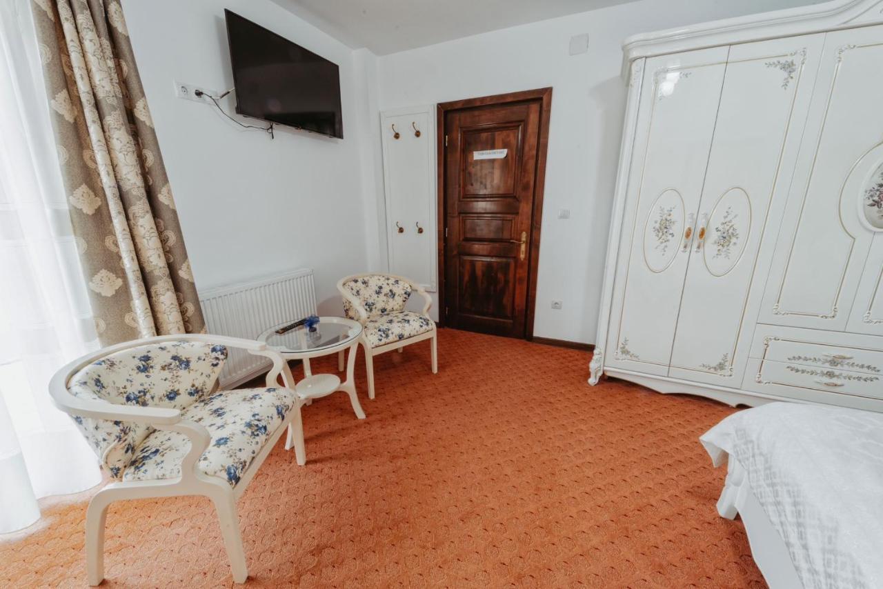 Hotel Complex Turistic Constantin Bucovina Câmpulung Moldovenesc Exterior foto