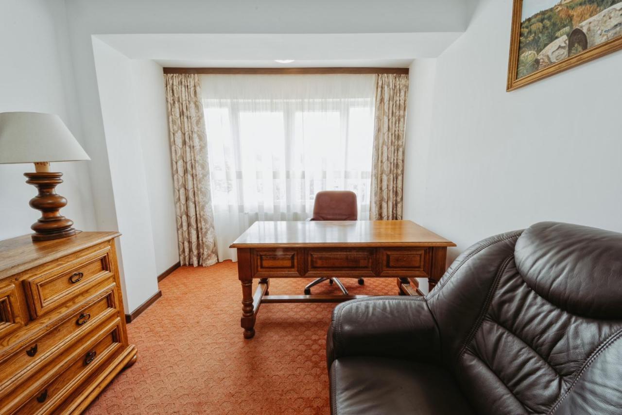 Hotel Complex Turistic Constantin Bucovina Câmpulung Moldovenesc Exterior foto