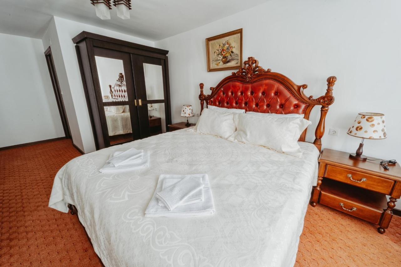 Hotel Complex Turistic Constantin Bucovina Câmpulung Moldovenesc Exterior foto