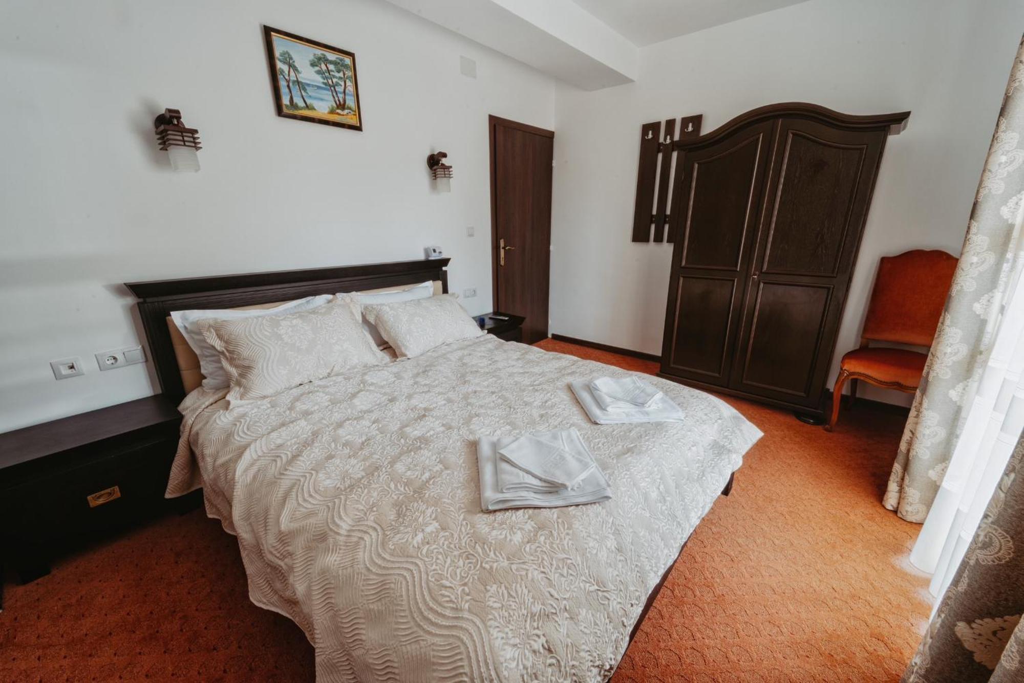 Hotel Complex Turistic Constantin Bucovina Câmpulung Moldovenesc Exterior foto