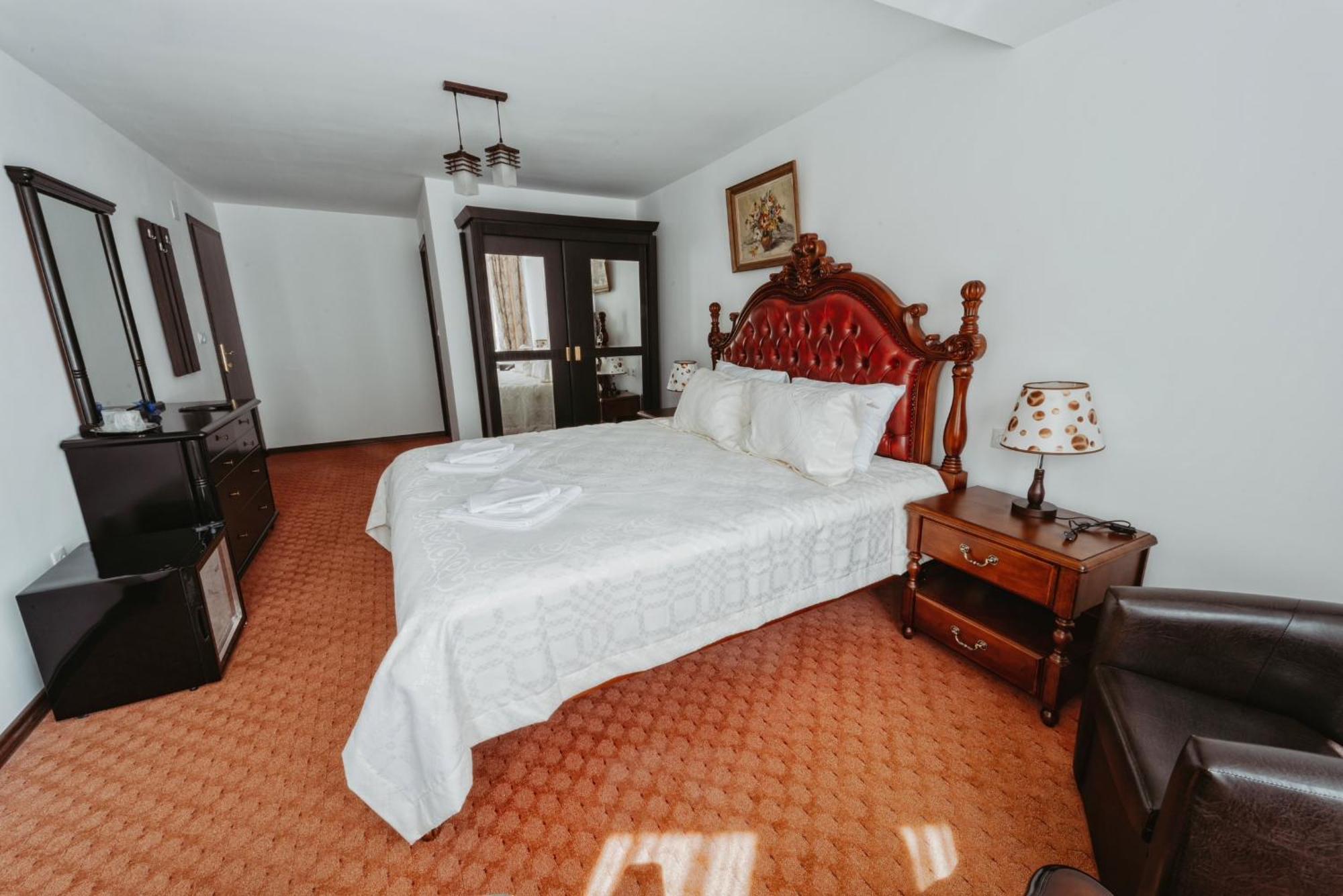 Hotel Complex Turistic Constantin Bucovina Câmpulung Moldovenesc Exterior foto